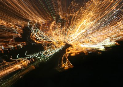 dieses Foto zeigt einen Teil der Reihe "Kosmische Lichtung"